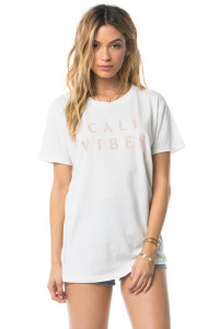 coastal-babe-boyfriend-tee-casablanca-1
